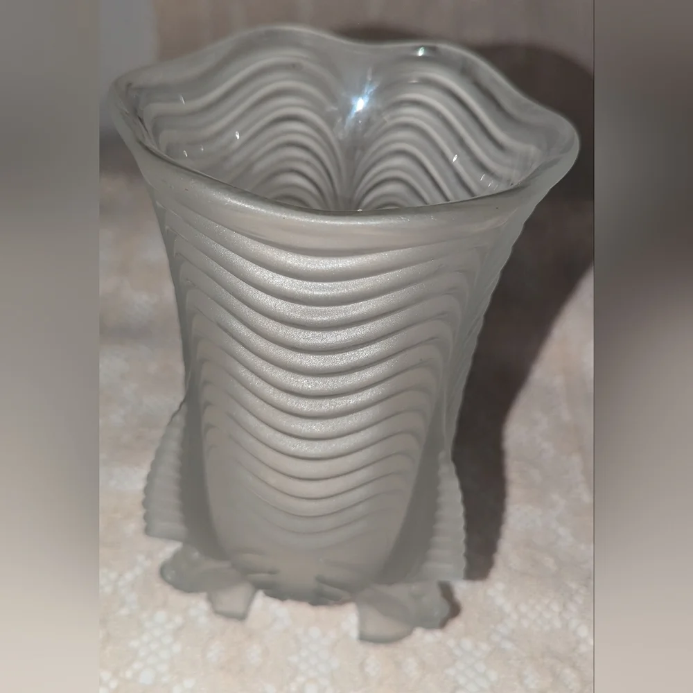 Rare Art Deco Barolac Elegant Frosted Glass Decorative Vase